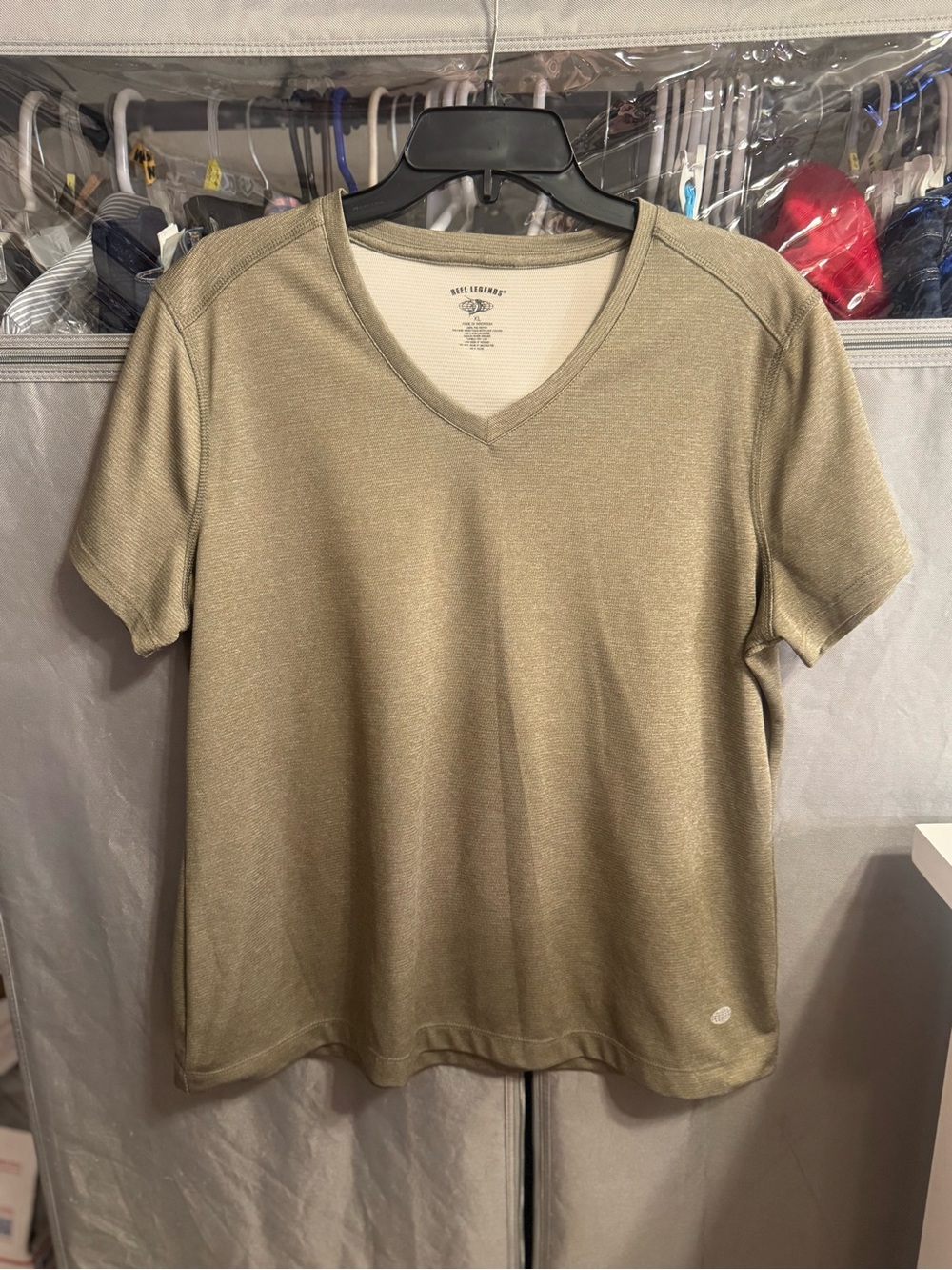 Reel Legends Camo Green Lined V-Neck Performance Women’s Shirt- XL